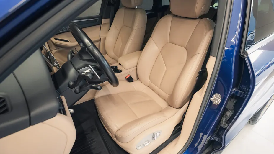 PORSCHE Macan Macan