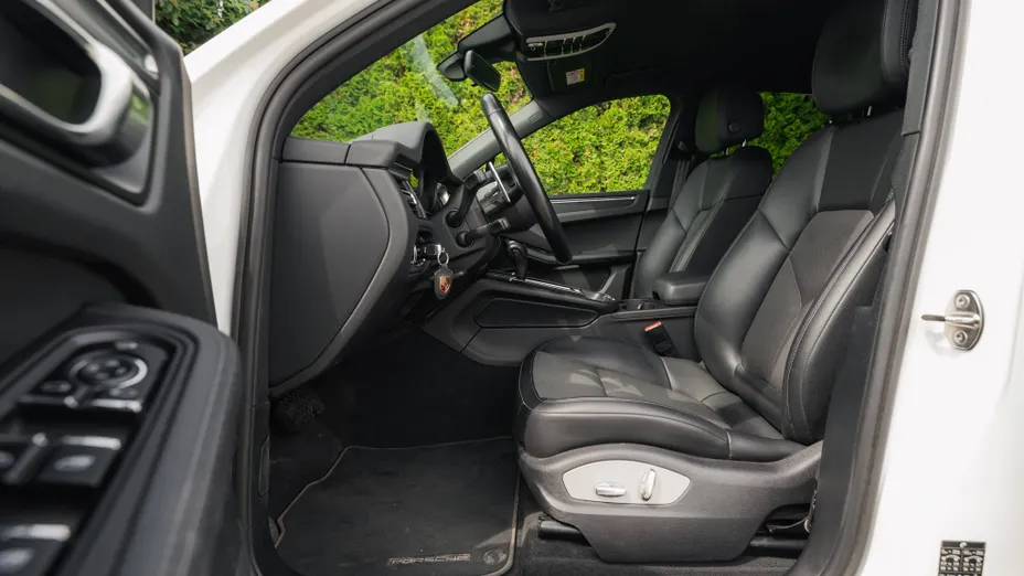 PORSCHE Macan Macan
