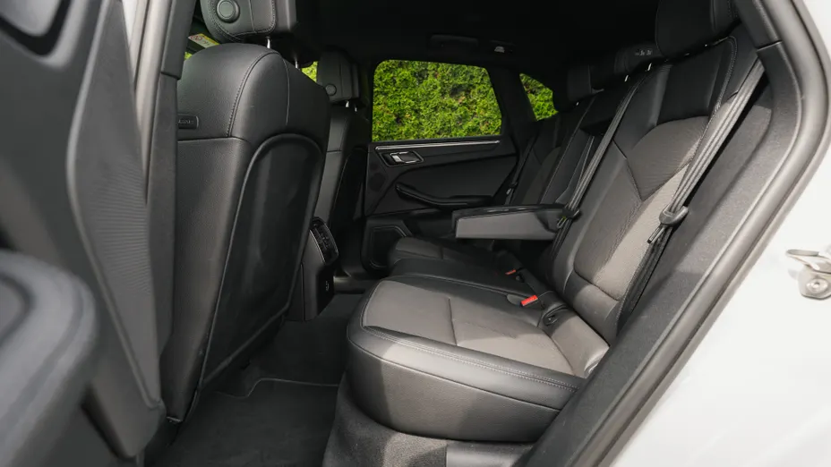PORSCHE Macan Macan