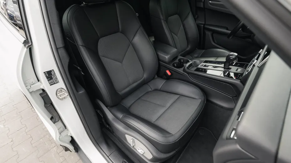 PORSCHE Macan Macan
