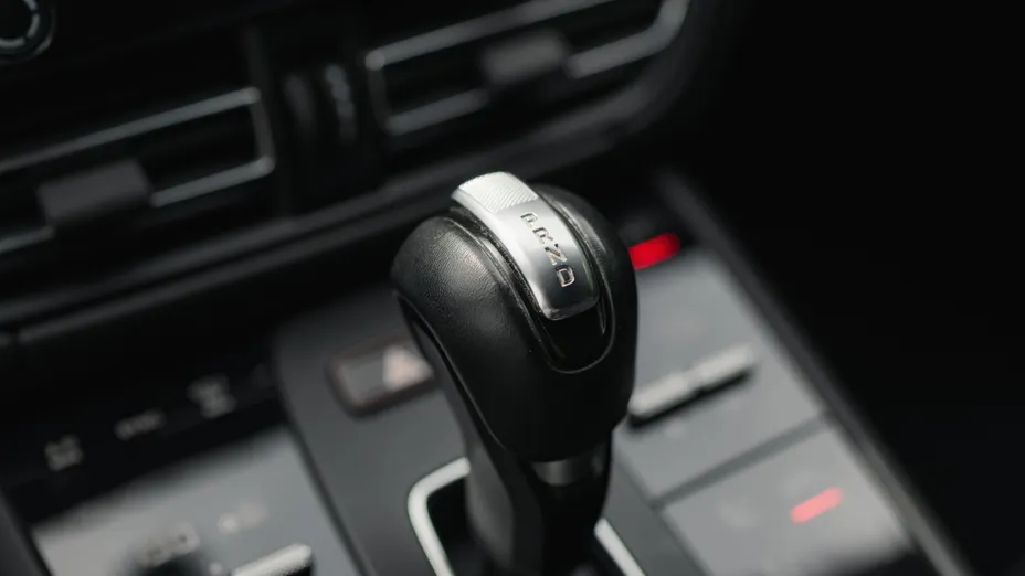 PORSCHE Macan Macan