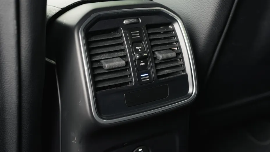 PORSCHE Macan Macan