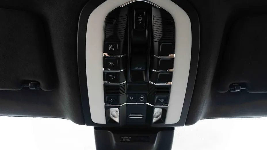 PORSCHE Macan Macan GTS