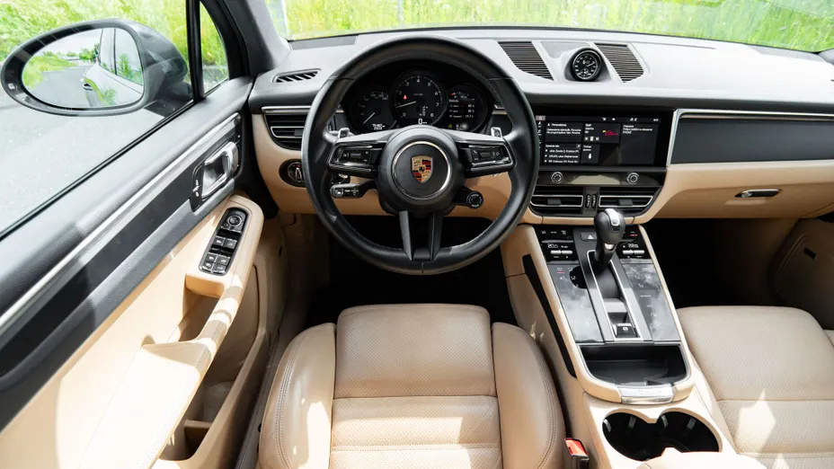 PORSCHE Macan Macan