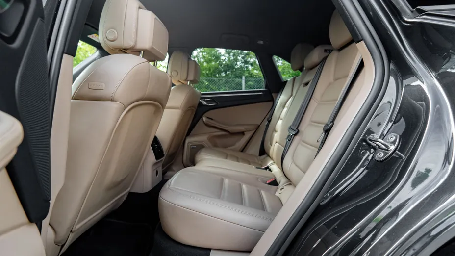 PORSCHE Macan Macan