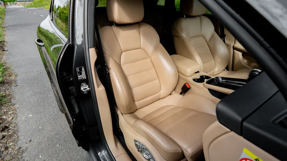 PORSCHE Macan Macan