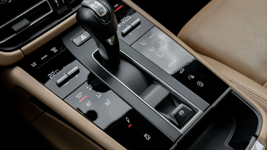 PORSCHE Macan Macan