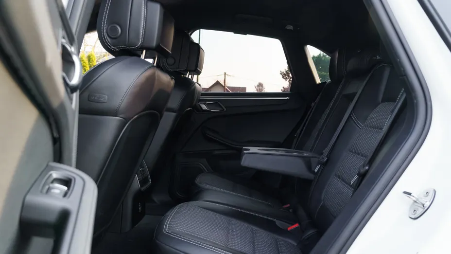 PORSCHE Macan Macan T