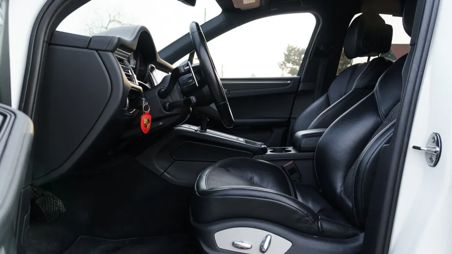 PORSCHE Macan Macan T