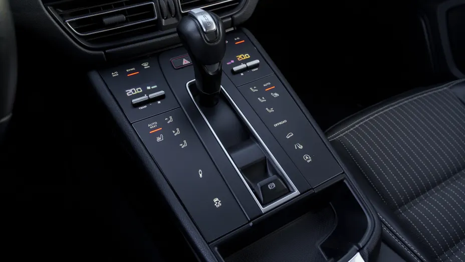 PORSCHE Macan Macan T