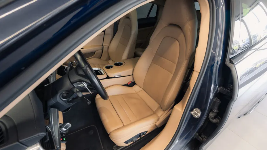 PORSCHE Panamera Panamera 4 E-Hybrid Sport Turismo Platinum Edition