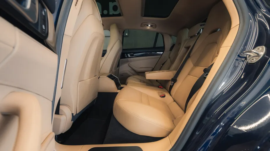 PORSCHE Panamera Panamera 4 E-Hybrid Sport Turismo Platinum Edition
