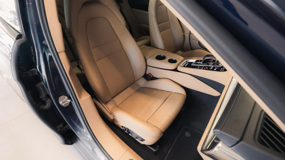 PORSCHE Panamera Panamera 4 E-Hybrid Sport Turismo Platinum Edition