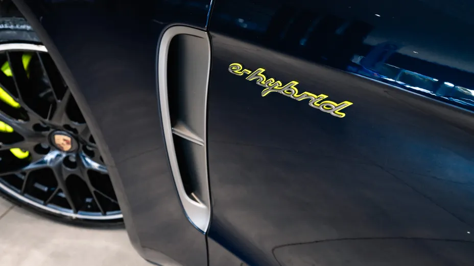 PORSCHE Panamera Panamera 4 E-Hybrid Sport Turismo Platinum Edition