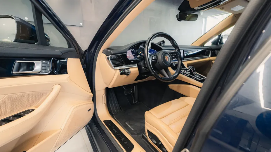 PORSCHE Panamera Panamera 4 E-Hybrid Sport Turismo Platinum Edition