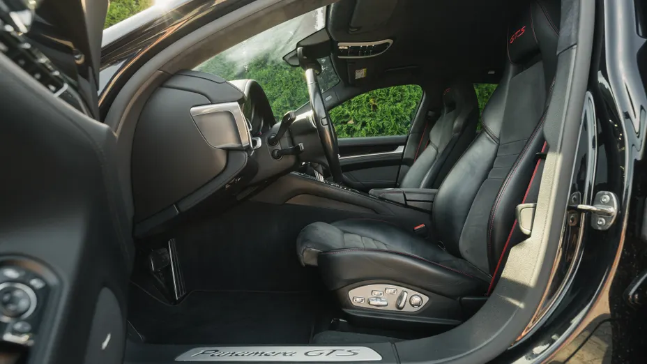 PORSCHE Panamera Panamera GTS