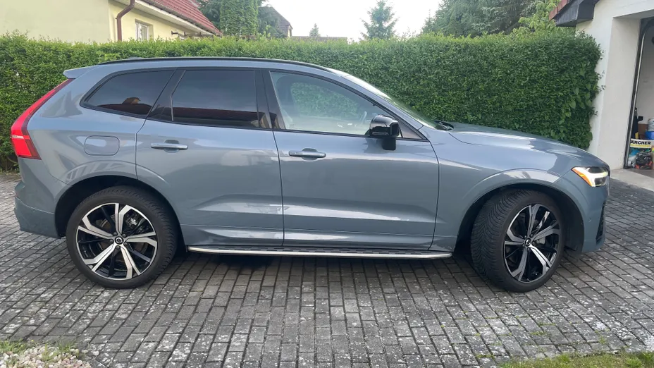 VOLVO XC60 XC60 T8 AWD Plug-In Hybrid R-Design aut
