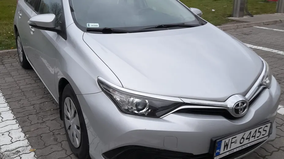 TOYOTA Auris Auris 1.33 VVT-i Active