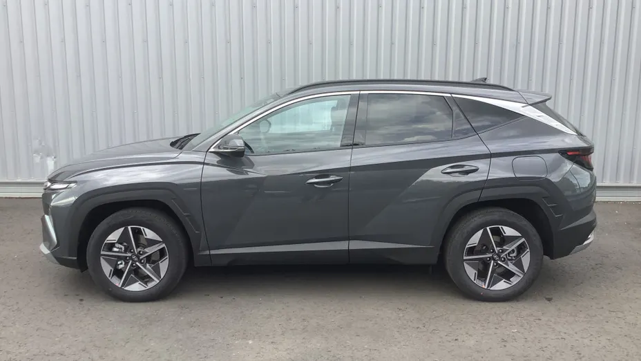 HYUNDAI Tucson -