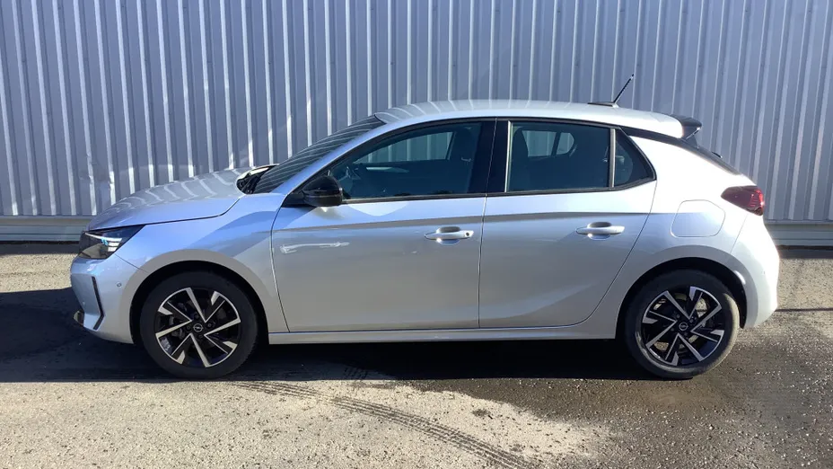 OPEL Corsa -