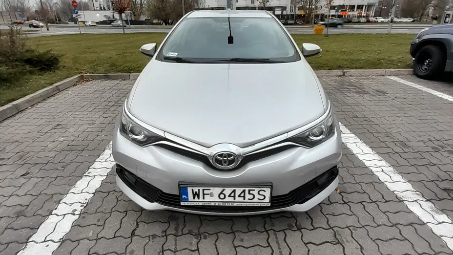 TOYOTA Auris Auris 1.33 VVT-i Active