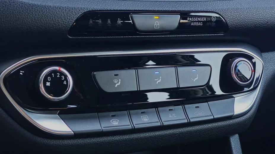 HYUNDAI i30 i30 1.0 T-GDI Modern