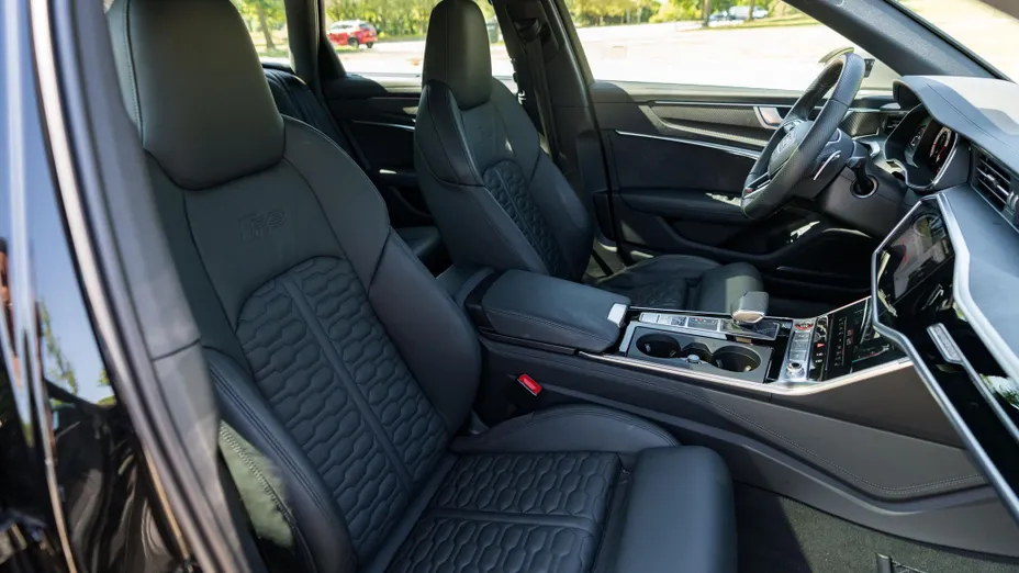 AUDI RS6 Avant -