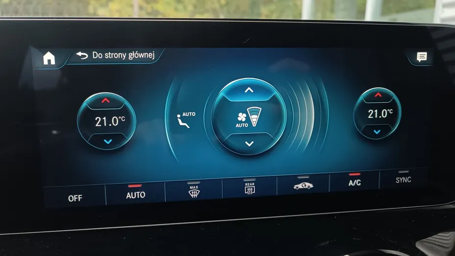 MERCEDES-BENZ GLA GLA 200 AMG Line