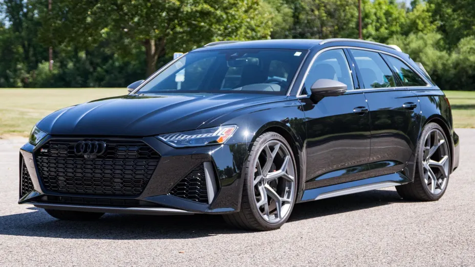 AUDI RS6 Avant -