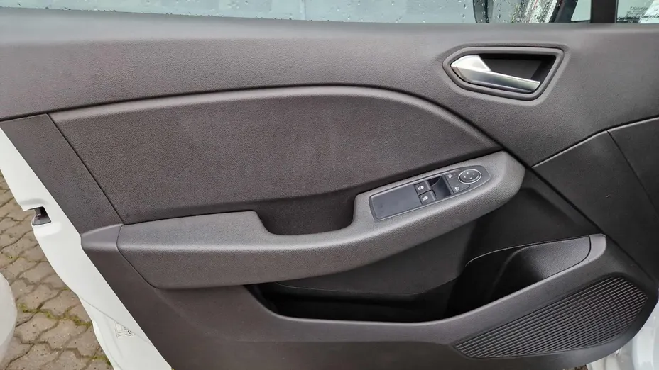 RENAULT Clio Clio 1.0 TCe Equilibre LPG