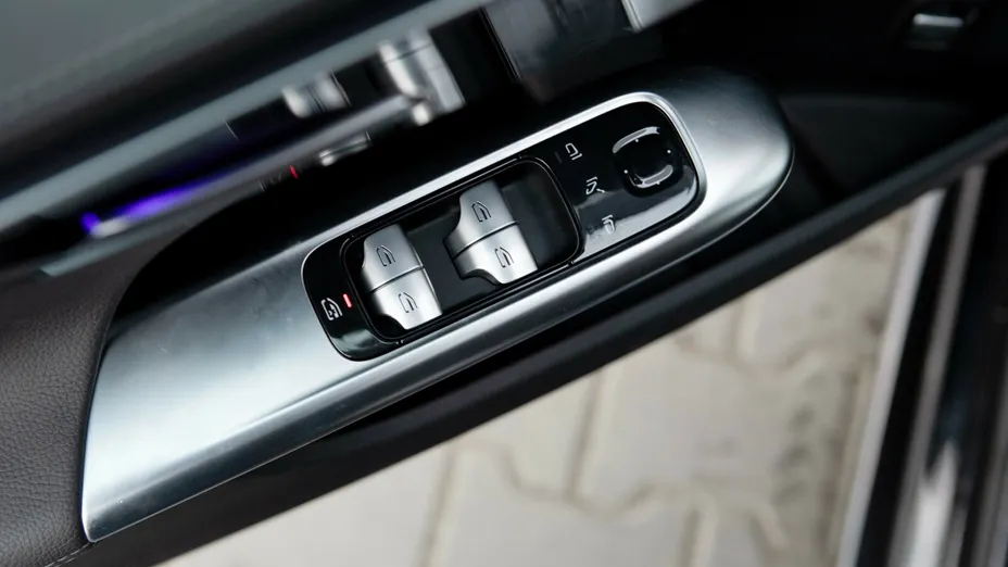 MERCEDES-BENZ C Klasa C 200 mHEV AMG