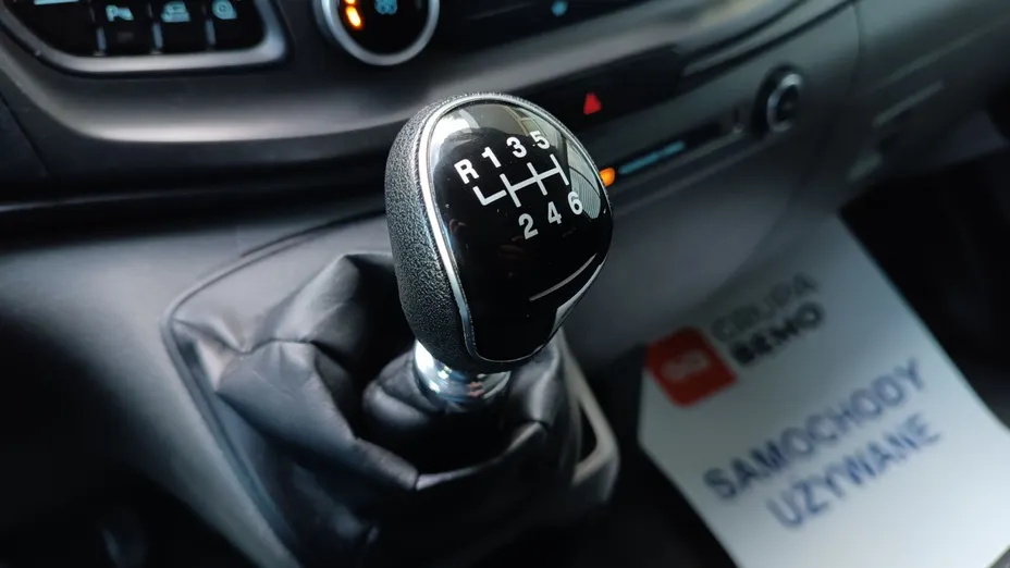 FORD Transit Custom Transit Custom 320 L2H1 Ambiente (bryg.)