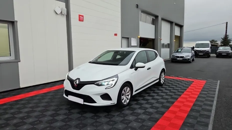 RENAULT Clio -