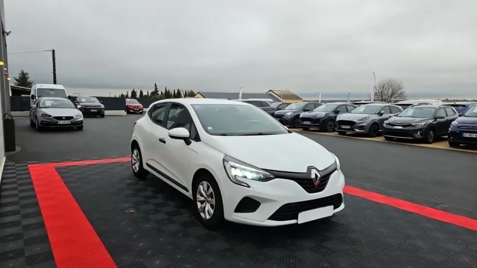 RENAULT Clio -