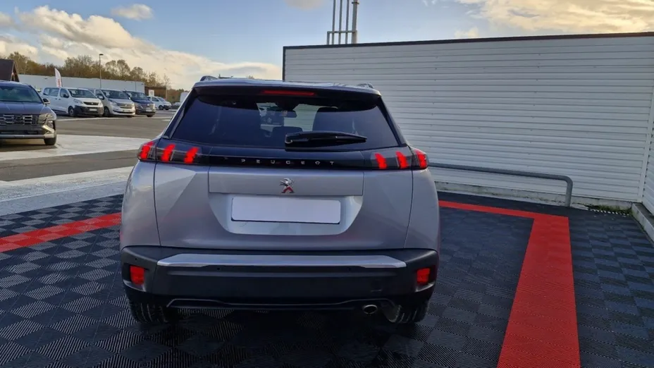 PEUGEOT 2008 -