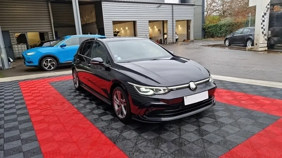 Volkswagen Golf -