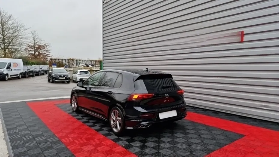 Volkswagen Golf -