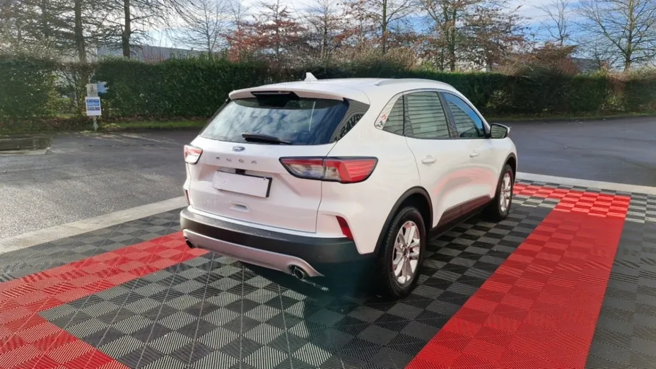 FORD Kuga -