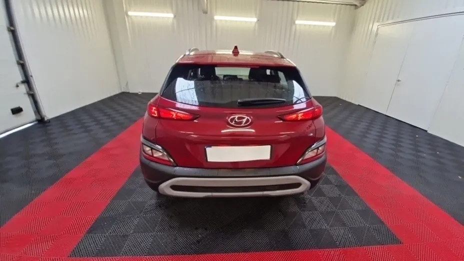 HYUNDAI Kona -