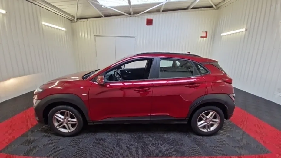 HYUNDAI Kona -