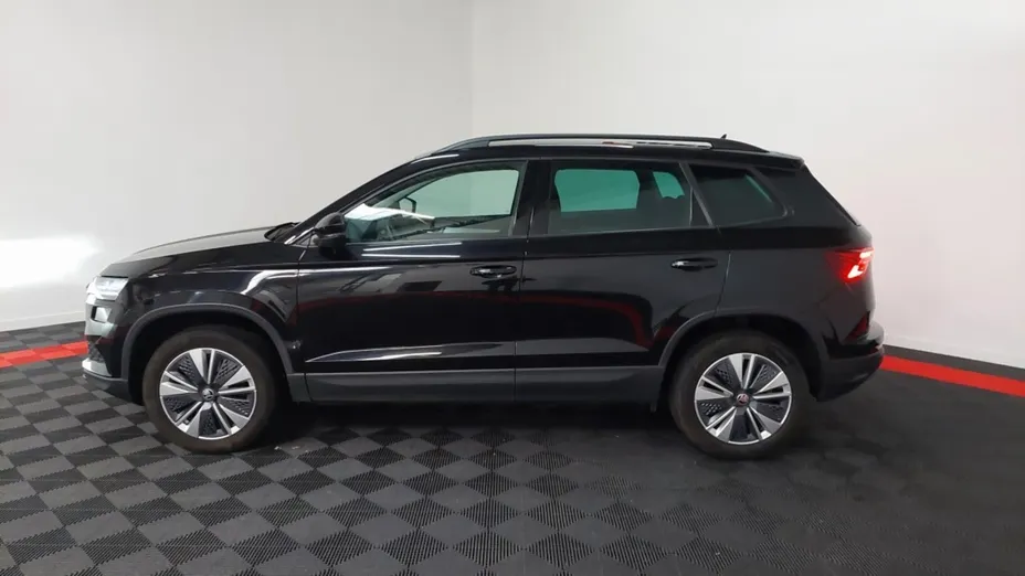 SKODA Karoq -