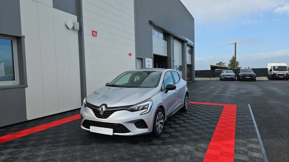 RENAULT Clio -