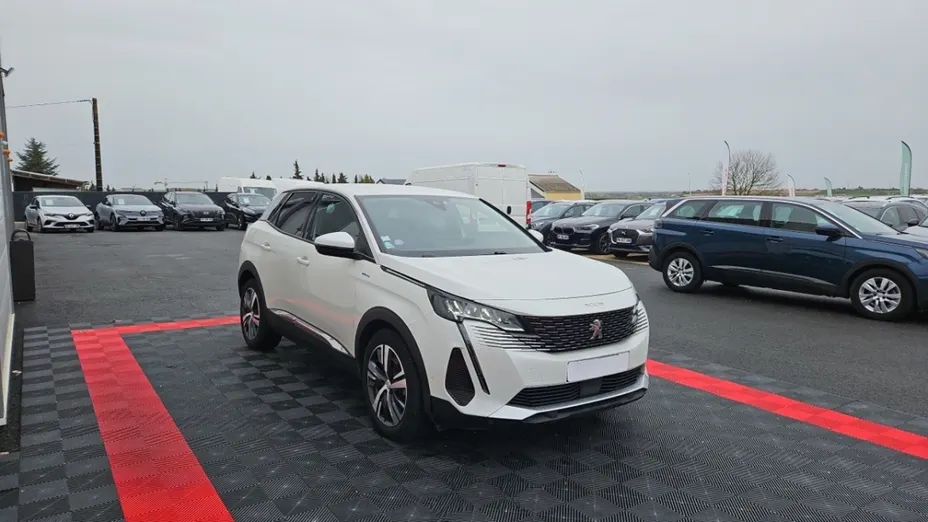 PEUGEOT 3008 -