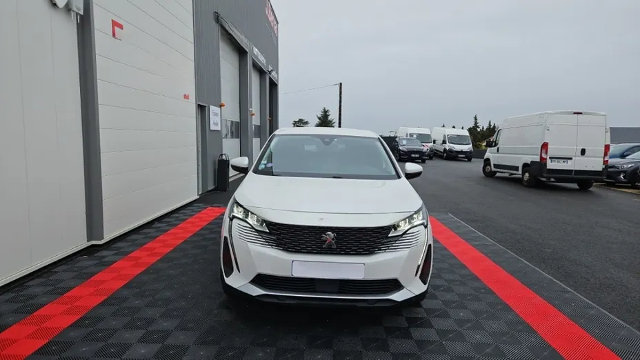 PEUGEOT 3008 -