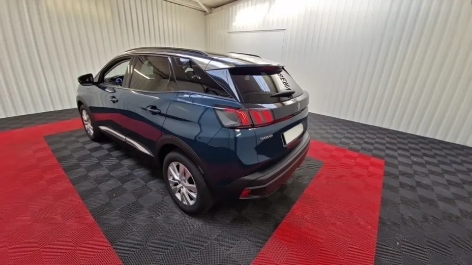 PEUGEOT 3008 -