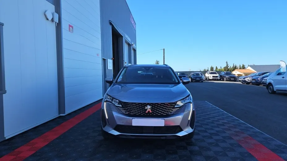 PEUGEOT 3008 -