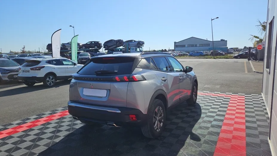 PEUGEOT 2008 -