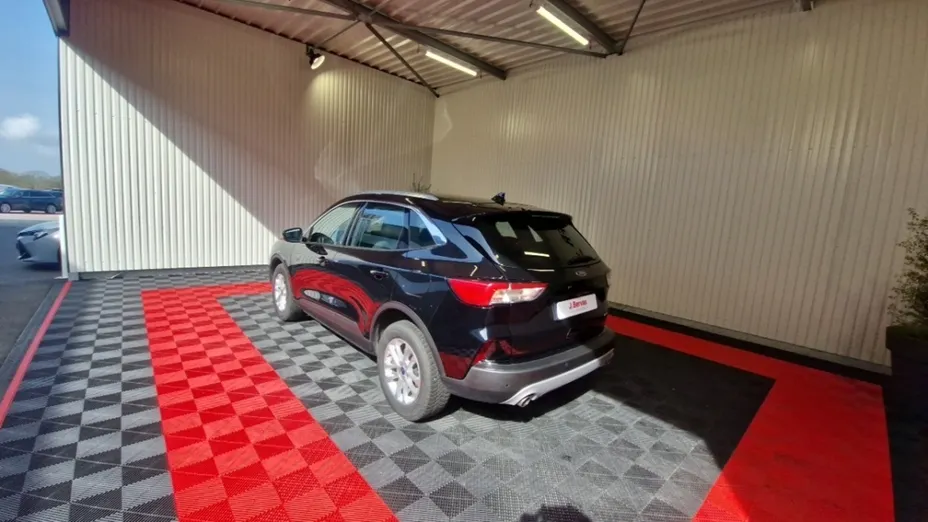 FORD Kuga -