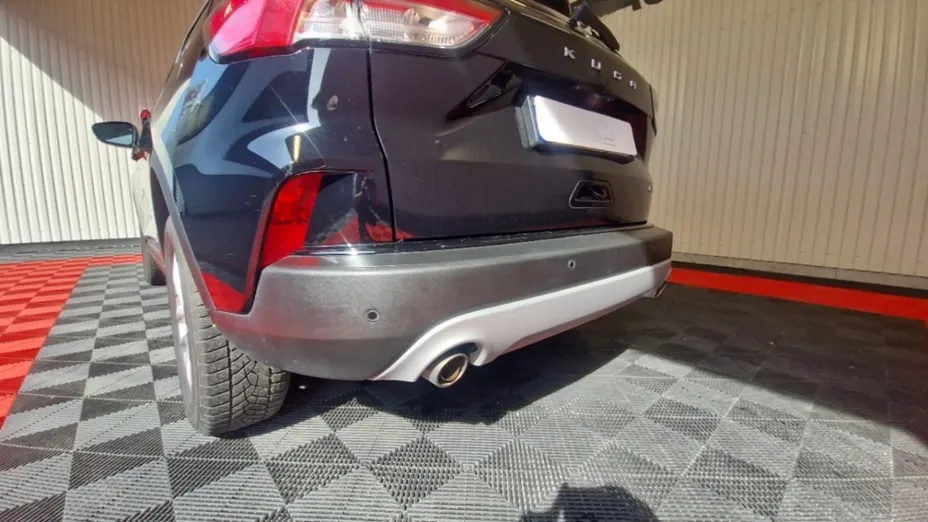FORD Kuga -