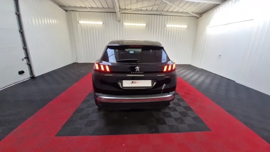 PEUGEOT 3008 -